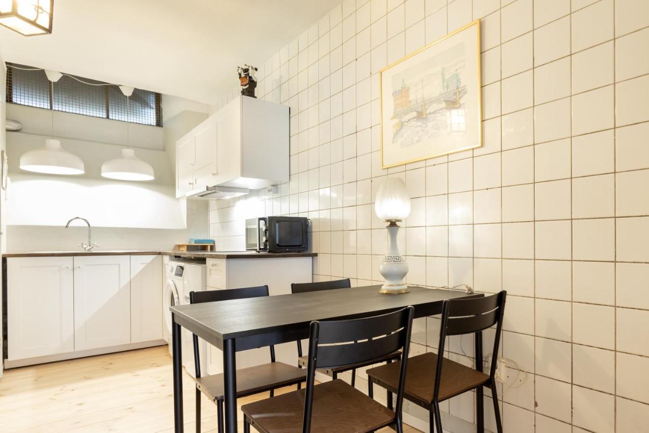 Apartdirect Gamla Stan สต็อกโฮล์ม ภายนอก รูปภาพ
